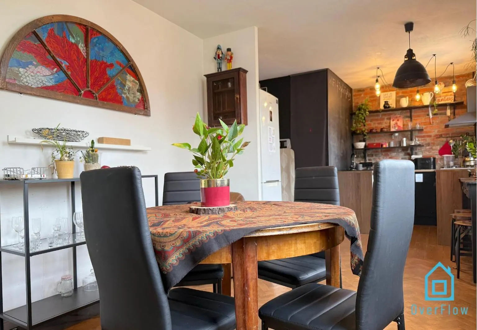 Antique Room - Charming Place, 15 Minutes To Gdansk Old Town & Seaside Séjour chez l'habitant
