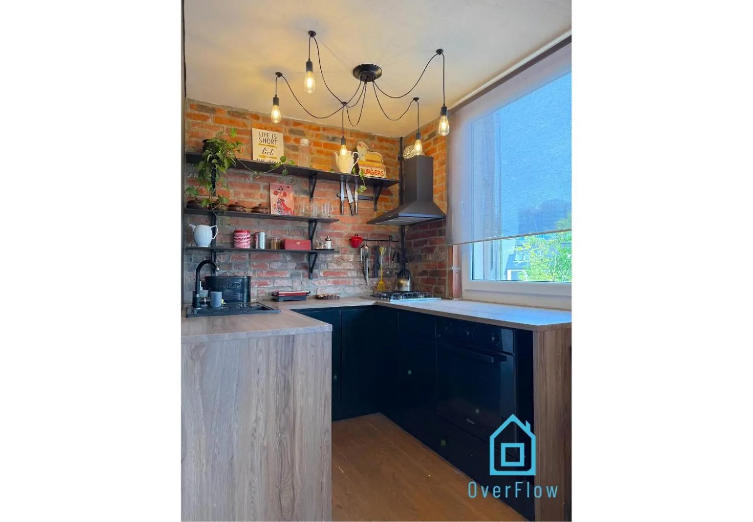 Homestay Antique Room - Charming Place, 15 Minutes To Gdansk Old Town & Seaside